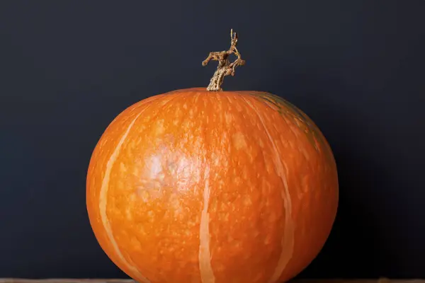 Zucca Halloween Con Uno Sfondo Nero — Foto Stock