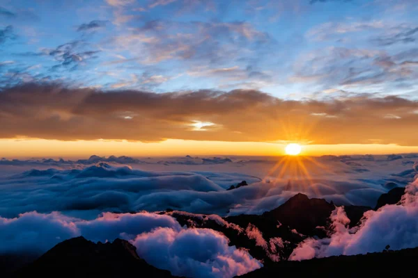 Sunrise Mountains — Stock Photo, Image