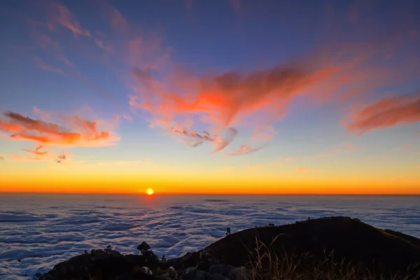 Schöner Sonnenuntergang Über Den Wolken — Stockfoto