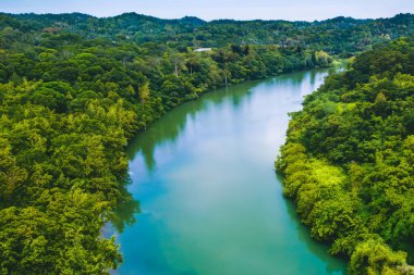 Tayland 'da güzel bir nehir