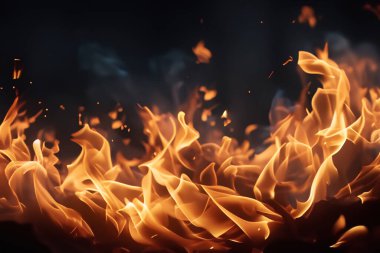 Siyah arkaplanda yangın alevi