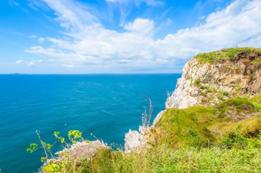 Uçurumdan denize manzara