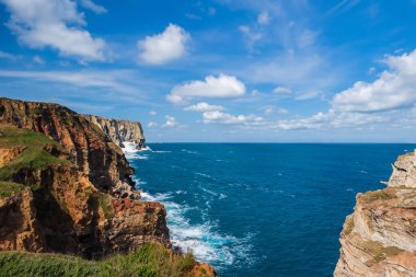 Portekiz 'deki Atlantik Okyanusu' nun güzel kıyıları