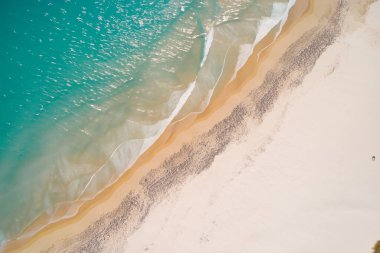 Yazın deniz manzarası ve tropikal deniz manzarası.