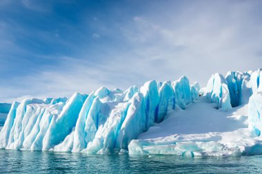 Jokulsarlon gölünde buz kütlesi, Güney İzlanda