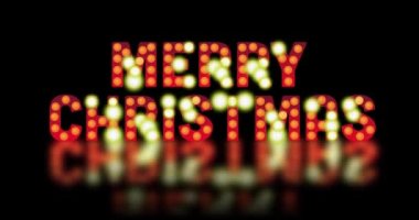 Siyah arka planda yansıması olan parıldayan Noel ışıkları ampulü metni. Alfa kanalı. Parlayan Mutlu Noeller mesajı. 3 tip parlak ampul..