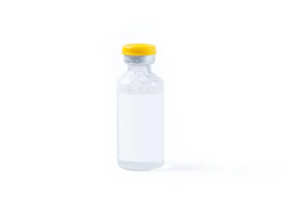 在白色背景下隔离的医用疫苗瓶 — 图库照片