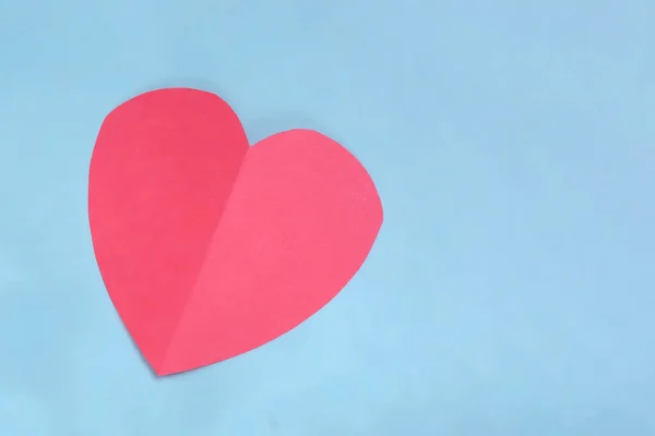 Серце Червоного Паперу Синьому Фоні Копіювальним Простором Валентинів День — стокове фото
