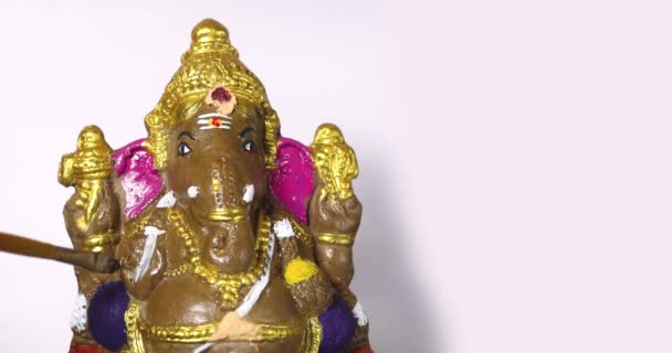 Pintura Final Del Artista Estatua Ganesha Con Motivo Del Festival — Vídeo de stock