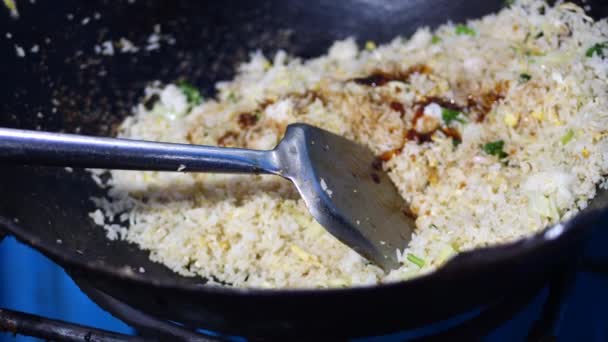 Preparing Indonesian Fried Rice Wok Making Shrimp Fried Rice Wok — Stock Video