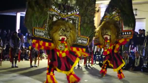 Tarakan Indonezja 08152022 Reog Ponorogo Tradycyjny Taniec Indonezji Tancerka Wielkiej — Wideo stockowe
