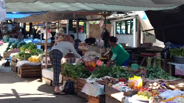 Tarakan Indonesia 2022 Actividades Transacción Entre Vendedor Comprador Mercado Tradicional — Vídeo de stock