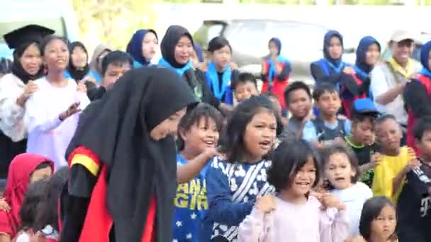 Tarakan Indonesia Julio 2023 Niños Indonesios Jugando Juntos Julio 2023 — Vídeo de stock