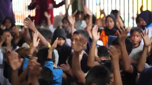 Tarakan Indonesia Agosto 2023 Niños Indonesios Cantando Bailando Juntos Agosto — Vídeo de stock
