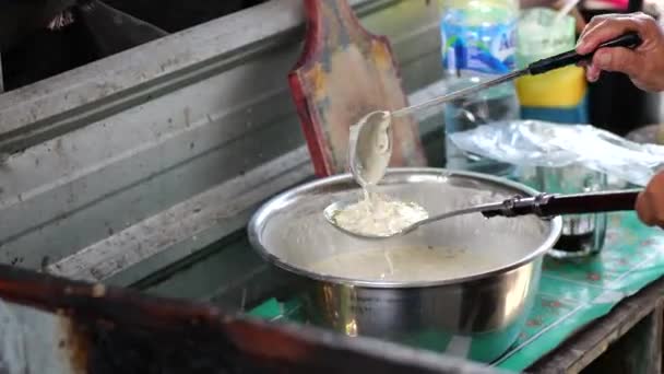 Frying Bala Bala Ote Ote Vegetable Fritters Popular Street Food — Stock Video