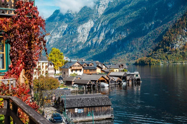 Scenic View Village Lake Rocky Mountains Sunny Day Austrian Alps — Stock Photo, Image