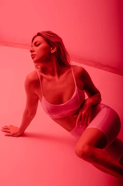 Attractive Confident Young Woman Posing Sexy Comfortable Underwear Red Neon — Fotografia de Stock