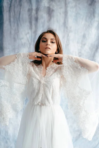 Young Brunette Tender Bride White Luxury Wedding Dress Looking Camera — Fotografia de Stock