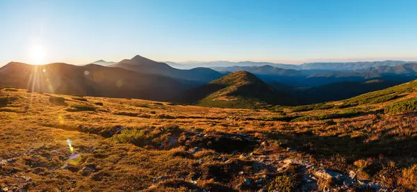 Panoramic View Mountain Peaks Beautiful Summer Sunrise Natural Backdrop Wallpaper — Stock Photo, Image