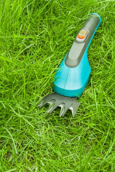 Cordless Handheld Trimmer Lawn Mowing Hard Reach Places Trees Bushes — Stock Photo, Image