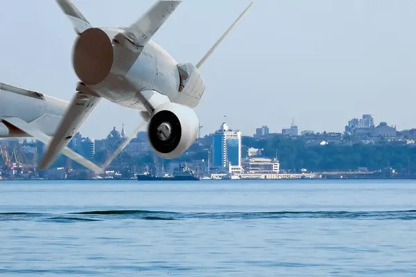 Rus seyir füzesi X-55 veya x-555 yakın çekim. Gövde ve motorun ayrıntıları görünüyor..