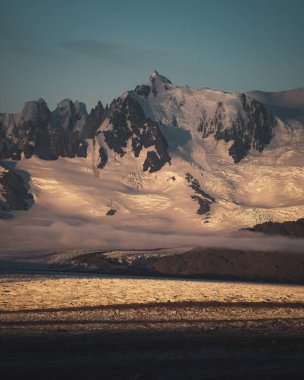 Patagonya 'da bir buzullar denizinde gün batımı