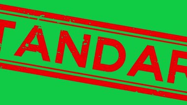 Grunge kırmızı kelime kare lastik mühür yeşil arka planda yakınlaştır