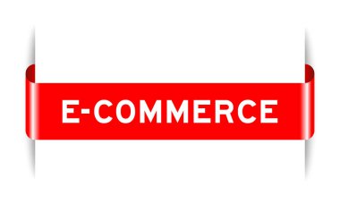 Beyaz arkaplanda e-ticaret sözcüğüyle birlikte kırmızı etiket etiketi eklendi