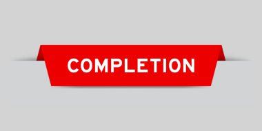 Gri arkaplanda kelime tamamlama ile birlikte kırmızı renk eklendi