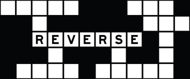 Bulmaca arka planında alfabe harfinin tersten okunuşu