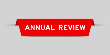 Gri arkaplan üzerinde kelime yıllık gözden geçirme ile birlikte kırmızı renk eklendi