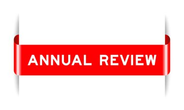 Beyaz arkaplan üzerinde yıllık kelime gözden geçirme ile birlikte kırmızı renk iliştirilmiş etiket pankartı