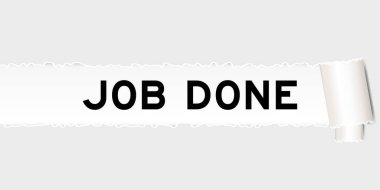 Yırtılmış gri kağıt arkaplanı yırtık parça altında yapılan sözcük işi