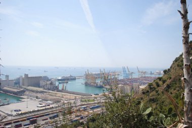 İspanya 'daki dağlarda yolculuk