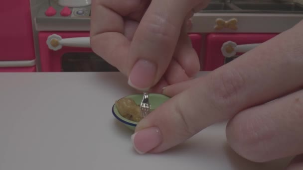 Närbild Makro Video Personer Händer Matlagning Och Laga Mat Miniatyr — Stockvideo