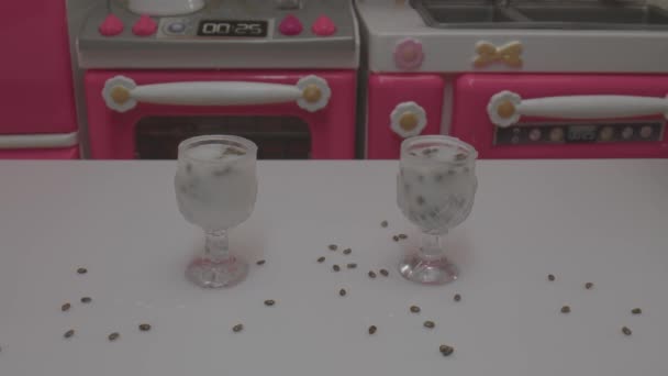 Macro Shot Semillas Chía Que Agregan Vasos Miniatura Una Cocina — Vídeos de Stock