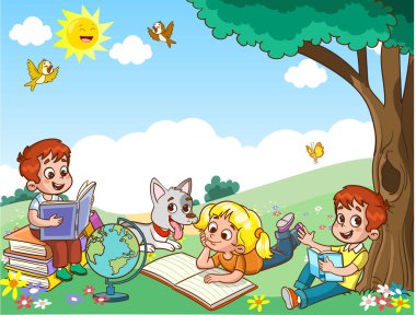 Parkta kitap okuyan sevimli çocuklar.