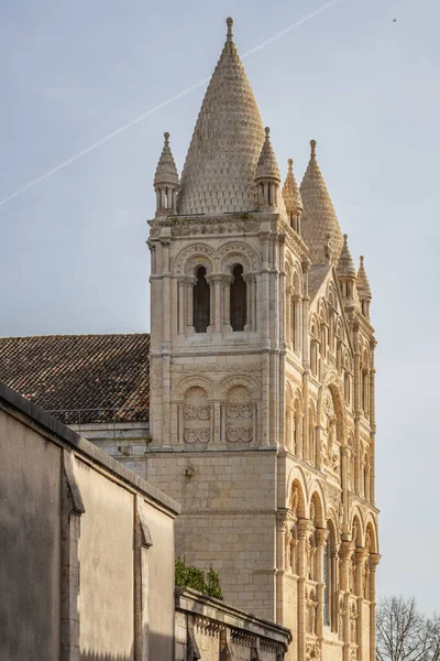 Vista Lateral Catedral Angouleme Estilo Românico Século Xii Com Uma — Fotografia de Stock