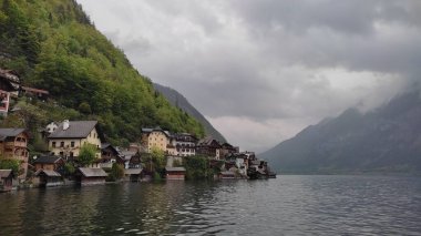 Gizemli, romantik, güzel Hallstatt