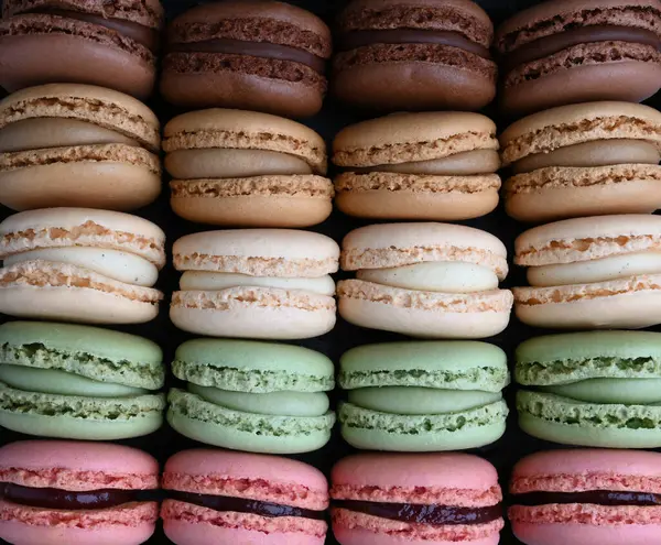Pastel Zevkler Paleti: Her Tatlı Dişi Doyurmayı Bekleyen Lezzetli Makarnalar