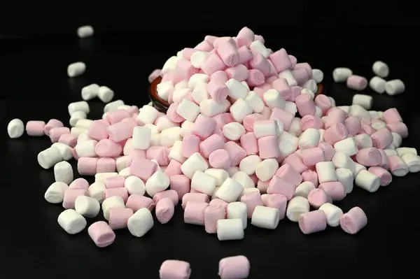 Küçük İkramlar: Mini Marshmallowlar Her Anın Tatlılığını Ekliyor