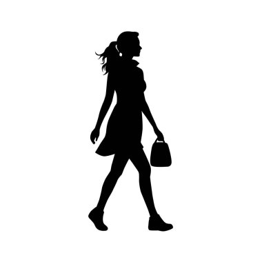 Sokakta yürüyen kadın, hareketli insanların siluetleri sokakta kalabalıklaşıyor.