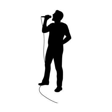 Adam mikro şarkıcıyla karaoke yapıyor, mutlu şarkıcı silueti, erkek ve kadın şarkıcı silueti, erkek ve kadın mikrofon üzerinde şarkı söylüyor.
