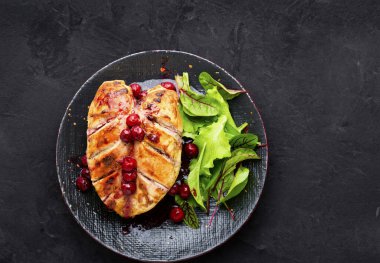 Kiraz jöleli Sulu Tavuk Göğüs Lezzeti