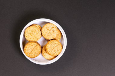 İlaç Hapları Sınır Arkaplanı. Renkli Tabletler ve Kapsüller.
