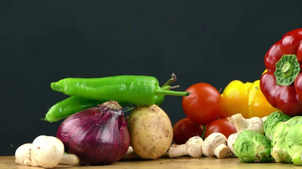 Reichliche Mischung Aus Buntem Biologischem Gemüse Ein Fest Der Frische — Stockfoto
