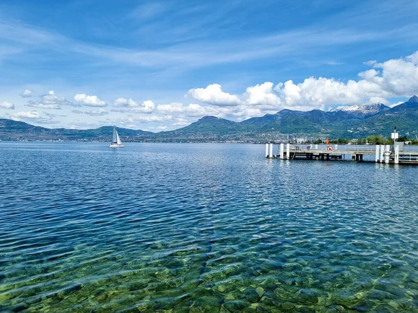 Blauer See Berglandschaft Mit Einem See Bergsee Mit Klarem Wasser — Stockfoto