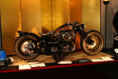 Milano, İtalya - 2021 11 27: Eicma Milano Bisiklet Fuarı özel bisikleti. Yüksek kalite fotoğraf