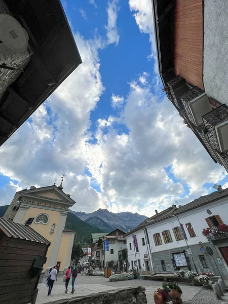 Merkezin Val Susa Torino Panoraması Ndaki Bardonecchia Alp Köyü Yüksek — Stok fotoğraf