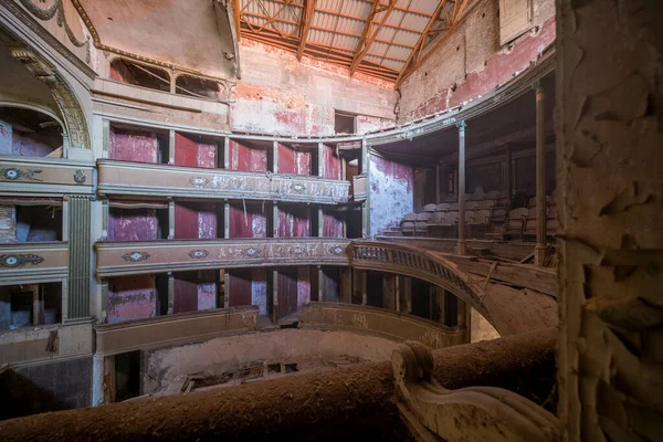 Panorama Dal Palcoscenico Teatro Abbandonato Foto Alta Qualità — Foto Stock
